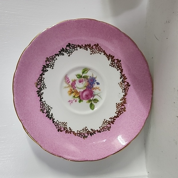 Grosvenor Pink & Gold Footed Teacup & Saucer Bone China - Picture 2 of 6